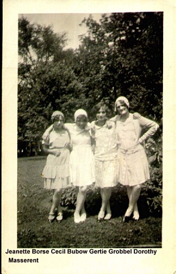 tn_LADIESGROUP2COPY.JPG (258x400; 63880 bytes)