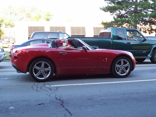 2006_pontiac_solstice.jpg