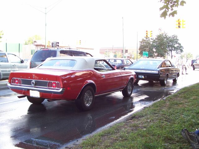 mustang_charger.jpg