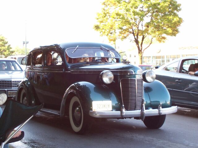 old_chrysler.jpg